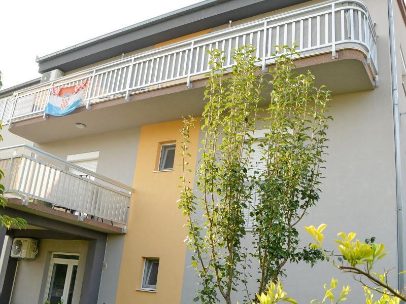 Apartments Damir Kastel Stafilic Exterior photo