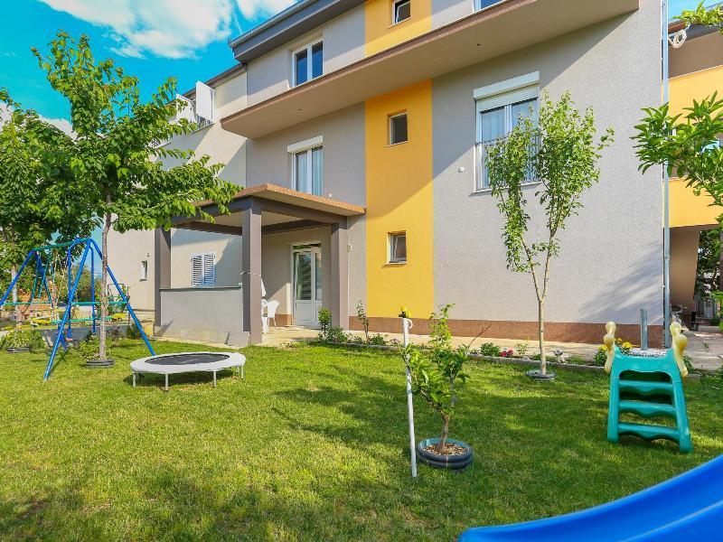 Apartments Damir Kastel Stafilic Exterior photo