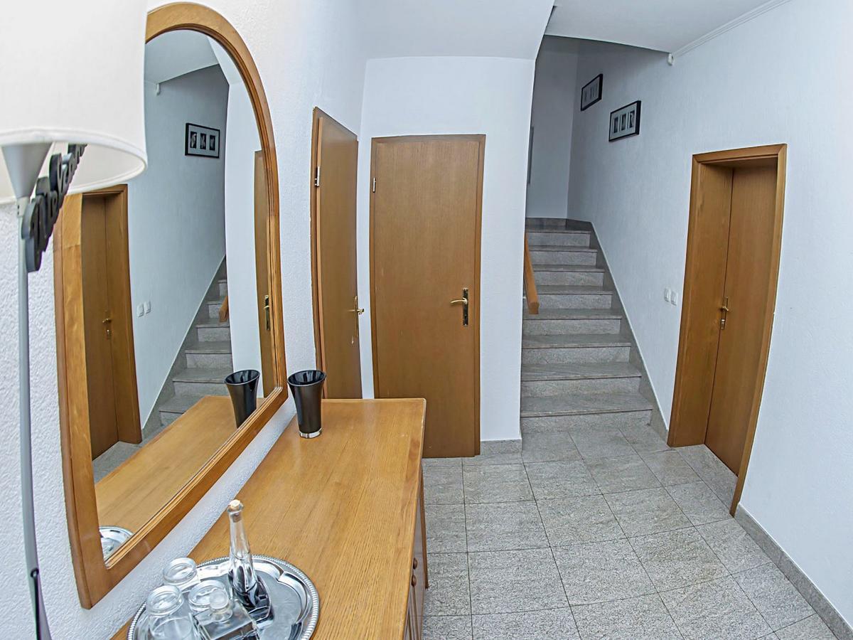 Apartments Damir Kastel Stafilic Exterior photo